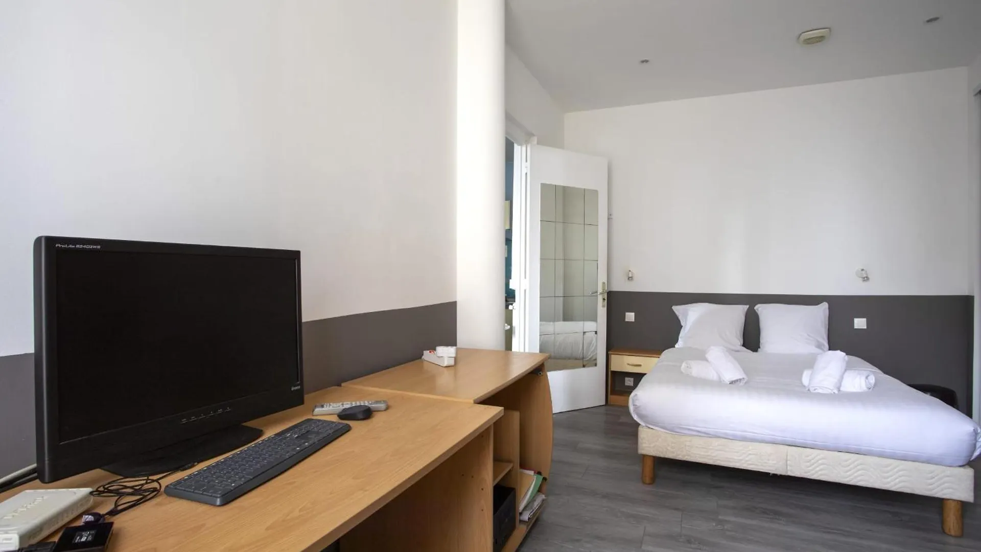 Apartment 10 Minutes Walk From Monaco Beausoleil