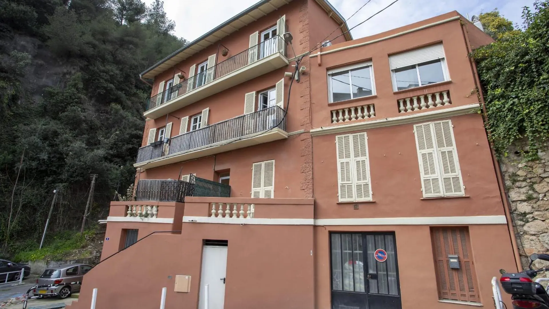 Apartment 10 Minutes Walk From Monaco Beausoleil